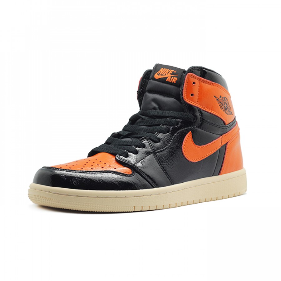 Кроссовки Nike Air Jordan 1 Retro High OG Shattered Backboard черные с оранжевым