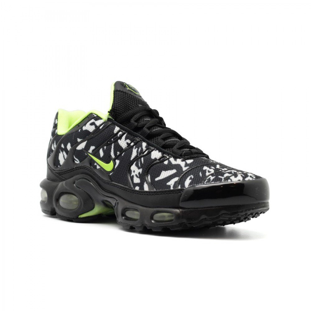 Кроссовки Nike Air Max Plus черные с зеленым